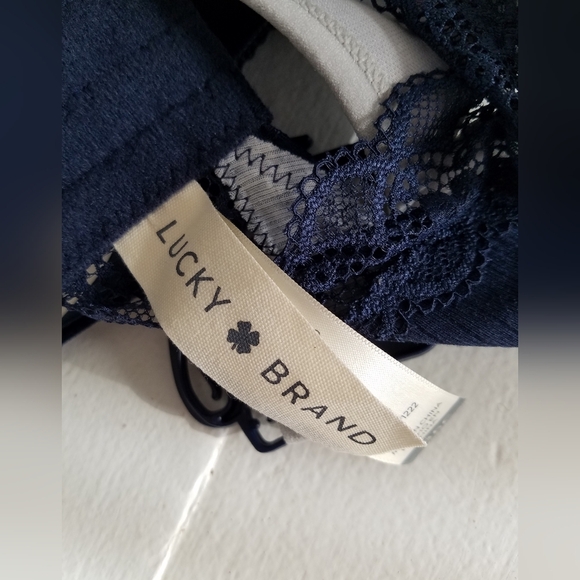 NWT Lucky Brand 2 pack Wireless Bras Size 36C Blue Gray - Picture 7 of 10